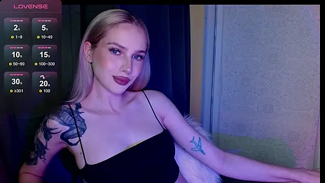 Snapshot of MichelleVelour chatting on 07-02-26, 05:41 MichelleVelour online show from 07-02-26, 05:41
