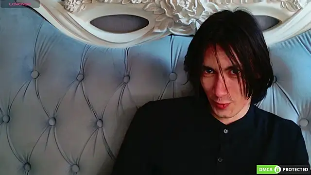 Snapshot of CalvinChapman chatting on 06-17-26, 08:06 CalvinChapman online show from 06-17-26, 08:06