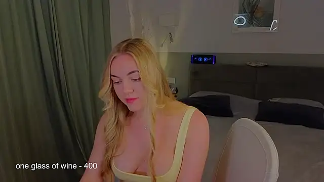 Snapshot of hey_peachy chatting on 07-31-26, 06:51 hey peachy online show from 07-31-26, 06:51
