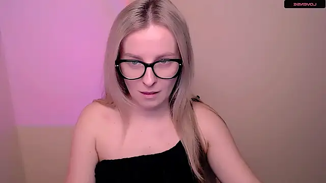 MariaTess  online show from 05-12-26, 03:20