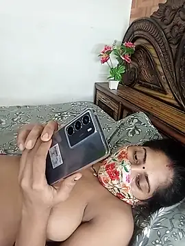 Snapshot of Reshma_Hot76 chatting on 05-11-26, 04:59 Reshma Hot76 online show from 05-11-26, 04:59