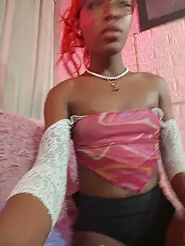 Snapshot of Liss_Love1 chatting on 06-20-26, 08:06 Liss Love1 online show from 06-20-26, 08:06