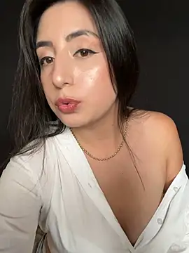 Snapshot of Tabatha_11 chatting on 06-30-26, 07:59 Tabatha 11 online show from 06-30-26, 07:59