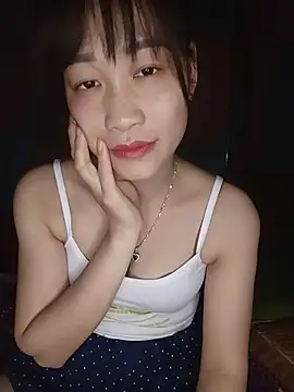 Snapshot of Logii_x chatting on 05-16-26, 03:55 Logii x online show from 05-16-26, 03:55