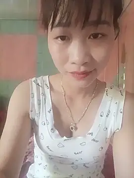 Snapshot of Logii_x chatting on 05-31-26, 10:00 Logii x online show from 05-31-26, 10:00