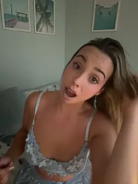 space couple online show from 07-08-26, 05:28