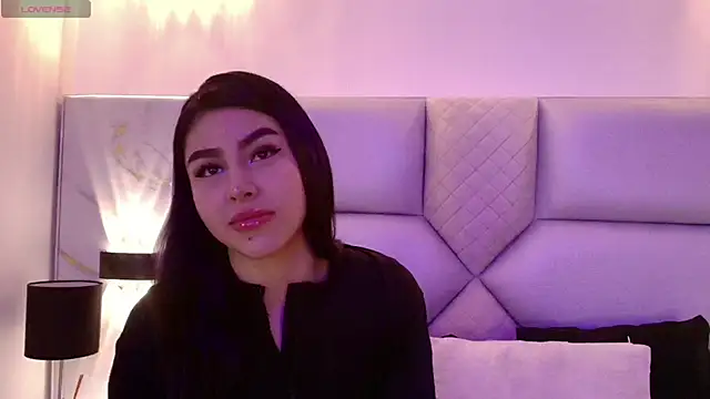 Helena Whaite online show from 07-01-26, 02:02
