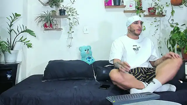 Snapshot of Adam_Borsalino chatting on 05-30-26, 03:58 Adam Borsalino online show from 05-30-26, 03:58