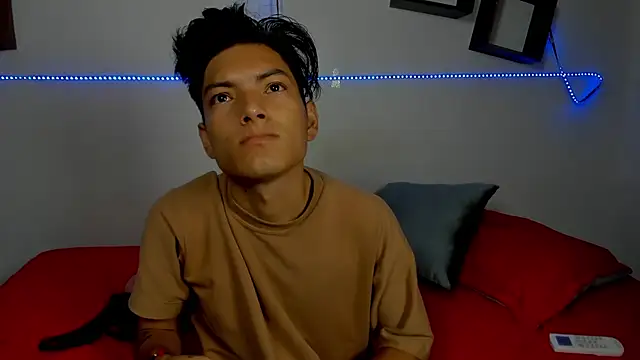 gael twink boy online show from 05-20-26, 04:40