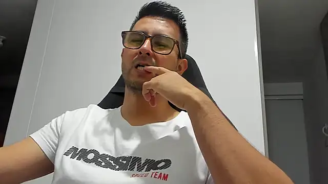 LucaBorbon online show from 05-25-26, 11:22