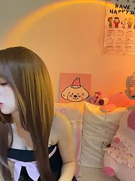 Snapshot of ZhiNan-05 chatting on 05-23-26, 01:37 ZhiNan-05 online show from 05-23-26, 01:37