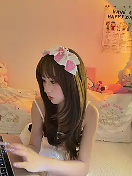 Snapshot of ZhiNan-05 chatting on 06-02-26, 02:52 ZhiNan-05 online show from 06-02-26, 02:52