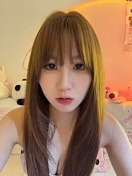 Snapshot of ZhiNan-05 chatting on 06-17-26, 03:35 ZhiNan-05 online show from 06-17-26, 03:35