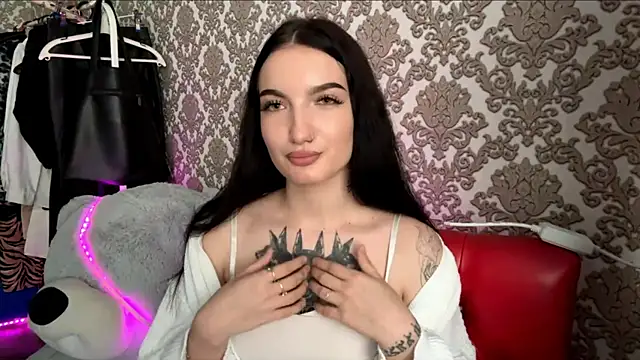 ElizbethLeban online show from 05-13-26, 10:23
