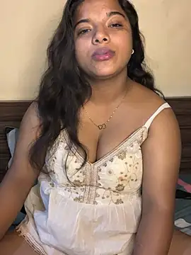 Snapshot of Kitttooo chatting on 07-22-26, 02:14 Kitttooo online show from 07-22-26, 02:14