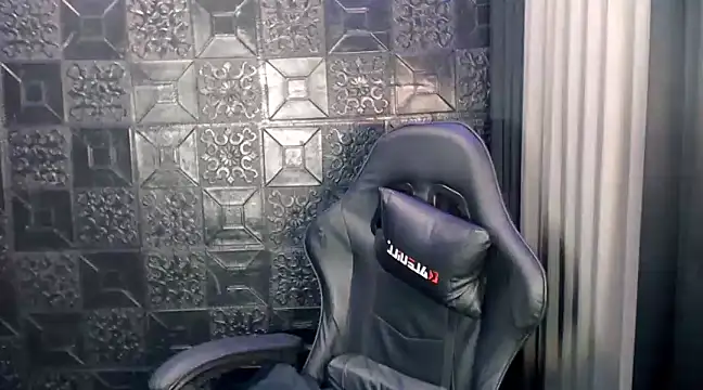 Snapshot of manila_pornstar chatting on 02-06-25, 08:07 manila pornstar online show from 02-06-25, 08:07