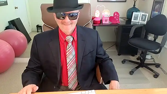 hotdadbod online show from 03-06-26, 09:44