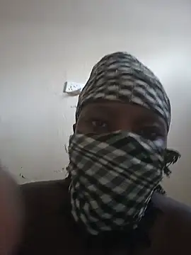 Snapshot of HlamiLuenel chatting on 06-03-26, 08:06 HlamiLuenel online show from 06-03-26, 08:06