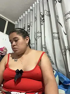 Snapshot of TuGatitaMiau075 chatting on 07-02-26, 03:23 TuGatitaMiau075 online show from 07-02-26, 03:23