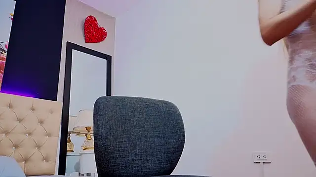 AlissonRose3 online show from 05-30-26, 07:33