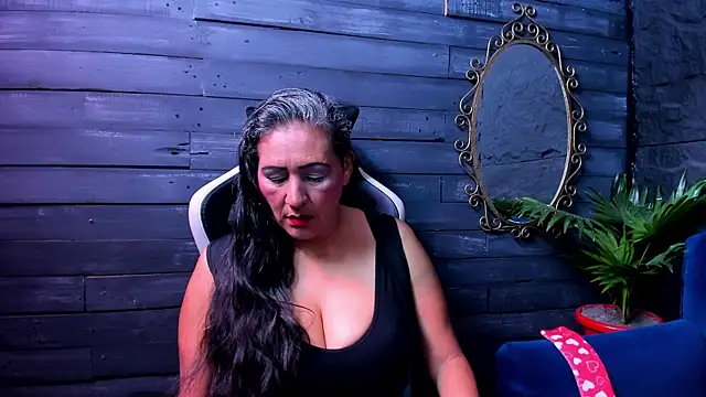 Victoria kyler online show from 06-05-26, 11:27