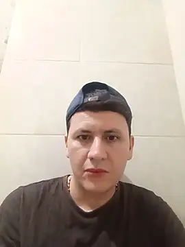 Maduro-Mariquita online show from 05-18-26, 05:24