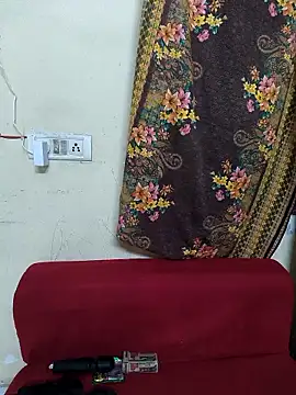 Snapshot of Ruhani_ chatting on 06-07-26, 06:55 Ruhani online show from 06-07-26, 06:55