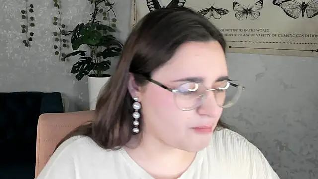 Ayleen Gece online show from 05-19-26, 04:30