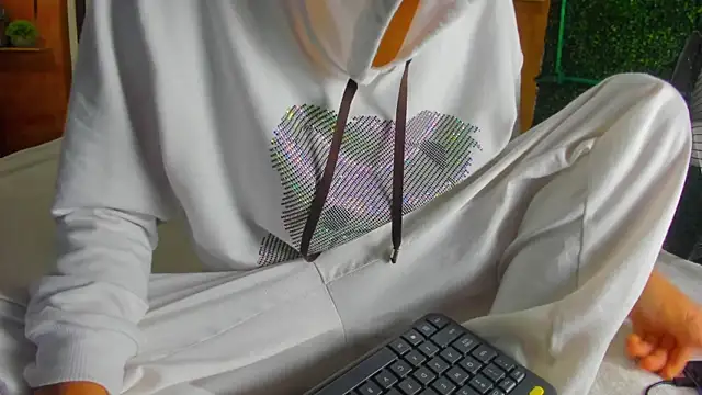 leonix love online show from 06-12-26, 08:57