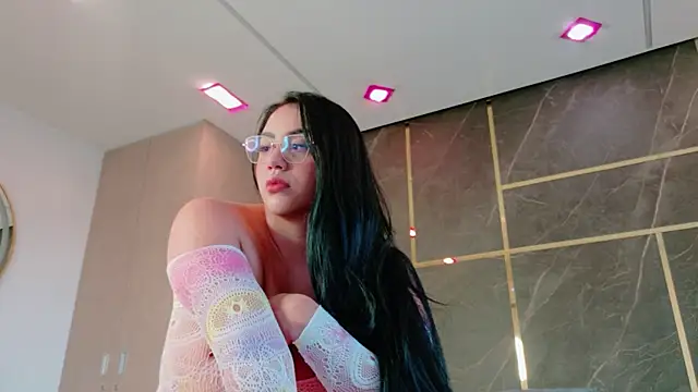 emily-Hornyy online show from 05-18-26, 12:22