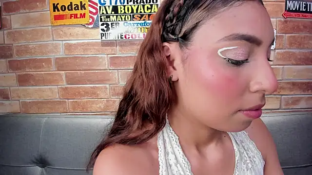 foxy antonela online show from 06-24-26, 02:43