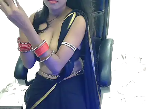 priya-roy61 online show from 07-04-26, 04:07