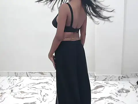 priya-roy61 online show from 07-12-26, 08:16