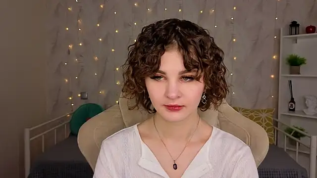 Kira  Fluffy online show from 06-13-26, 12:08