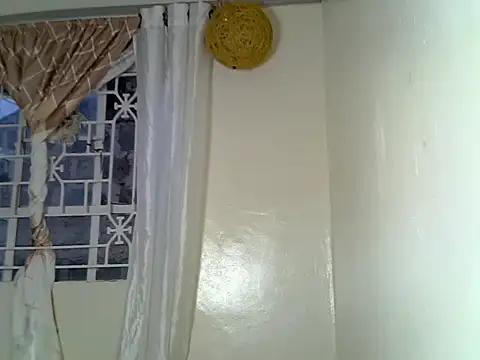 Snapshot of Sexxyfrey chatting on 06-11-26, 03:21 Sexxyfrey online show from 06-11-26, 03:21
