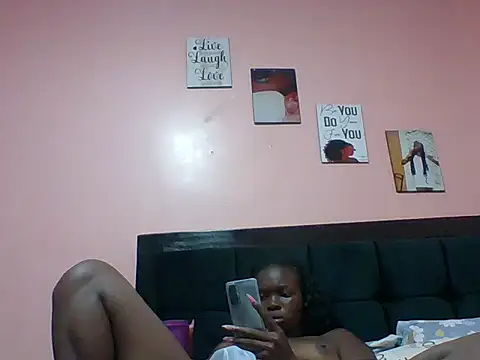 Snapshot of shantell_1 chatting on 06-14-26, 07:16 shantell 1 online show from 06-14-26, 07:16