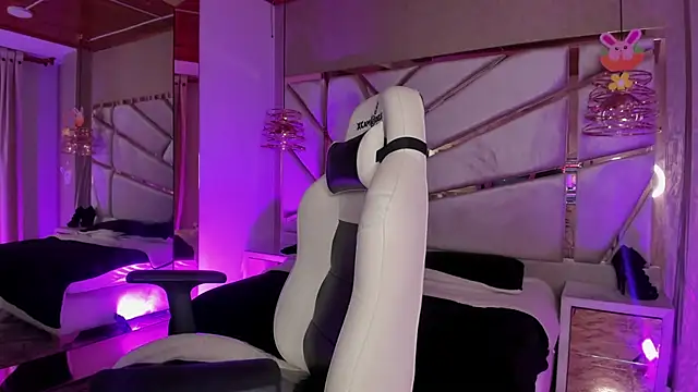 nicole 24x online show from 05-16-26, 01:43