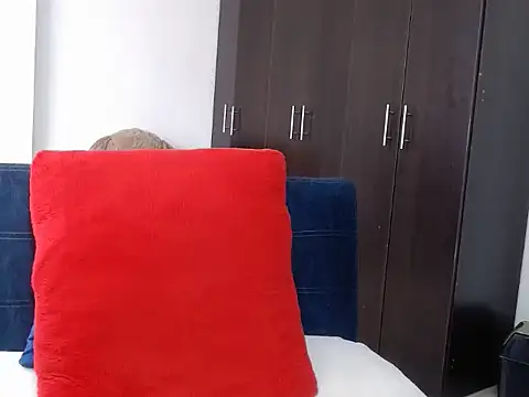 Snapshot of red_milf_ chatting on 05-30-26, 02:14 red milf online show from 05-30-26, 02:14