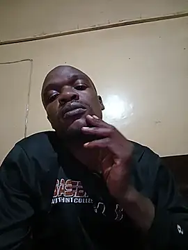 Snapshot of janvierer chatting on 06-10-26, 07:02 janvierer online show from 06-10-26, 07:02