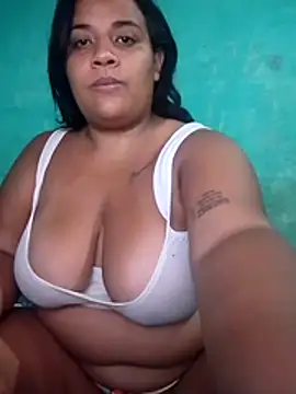 Snapshot of sexy-latina24u chatting on 05-18-26, 04:02 sexy-latina24u online show from 05-18-26, 04:02