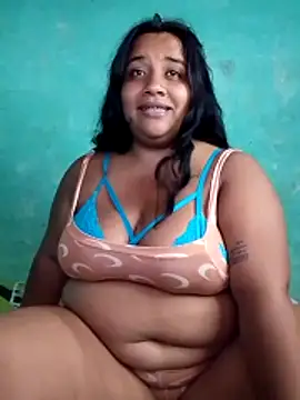 Snapshot of sexy-latina24u chatting on 05-27-26, 05:10 sexy-latina24u online show from 05-27-26, 05:10