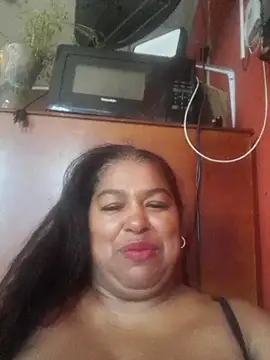Snapshot of Megansquirt69 chatting on 06-24-26, 02:27 Megansquirt69 online show from 06-24-26, 02:27