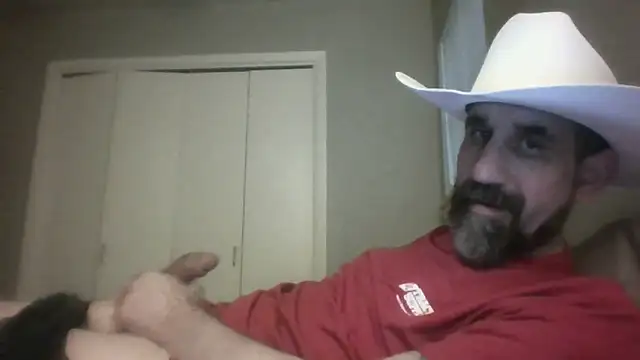Snapshot of old_Domino chatting on 06-15-26, 12:07 old Domino online show from 06-15-26, 12:07