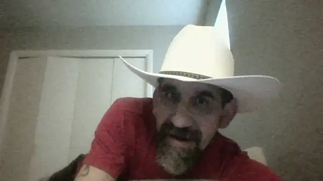 Snapshot of old_Domino chatting on 06-16-26, 12:35 old Domino online show from 06-16-26, 12:35