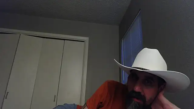 Snapshot of old_Domino chatting on 06-22-26, 11:40 old Domino online show from 06-22-26, 11:40