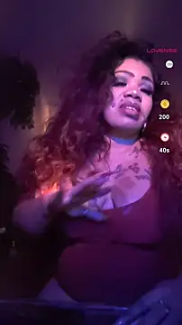 Snapshot of NailGoddessnow chatting on 01-09-25, 09:59 NailGoddessnow online show from 01-09-25, 09:59