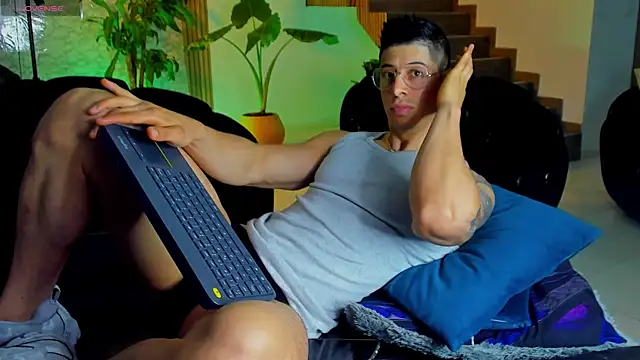 lukas green11 online show from 06-07-26, 01:21