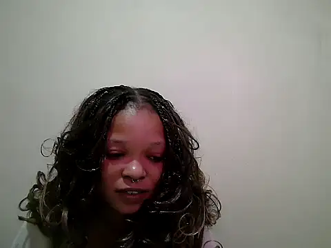Miss rihanna online show from 06-24-26, 04:06