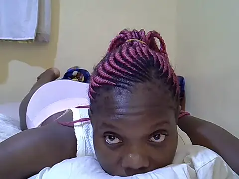 Snapshot of sweet-tiffy chatting on 06-02-26, 09:00 sweet-tiffy online show from 06-02-26, 09:00