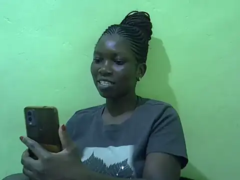 Snapshot of Sweet-Lynn chatting on 06-03-26, 02:33 Sweet-Lynn online show from 06-03-26, 02:33